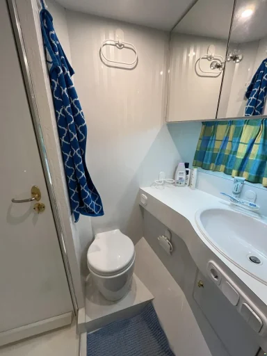 badkamer neptunus 129 sedan flybridge