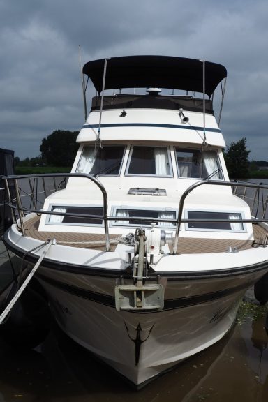 voor aanzicht van een neptunus 133